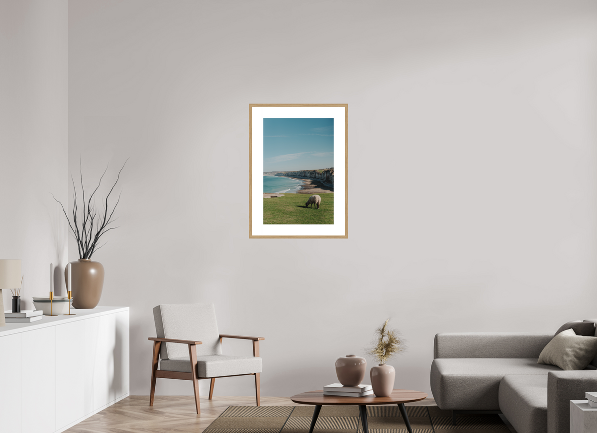 50 x 75 cm, cadre 8 naturel Mouton & Falaises normandes