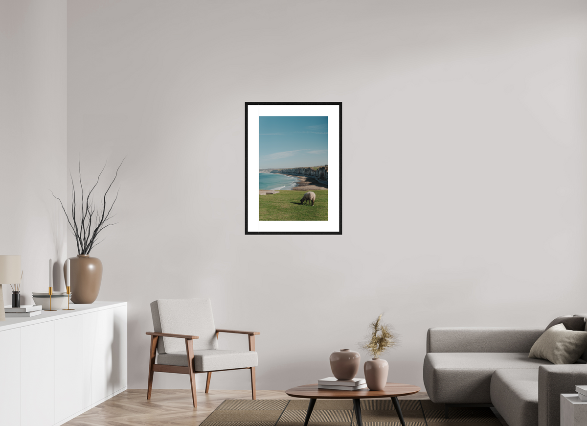 50 x 75 cm, cadre 8 noir Mouton & Falaises normandes