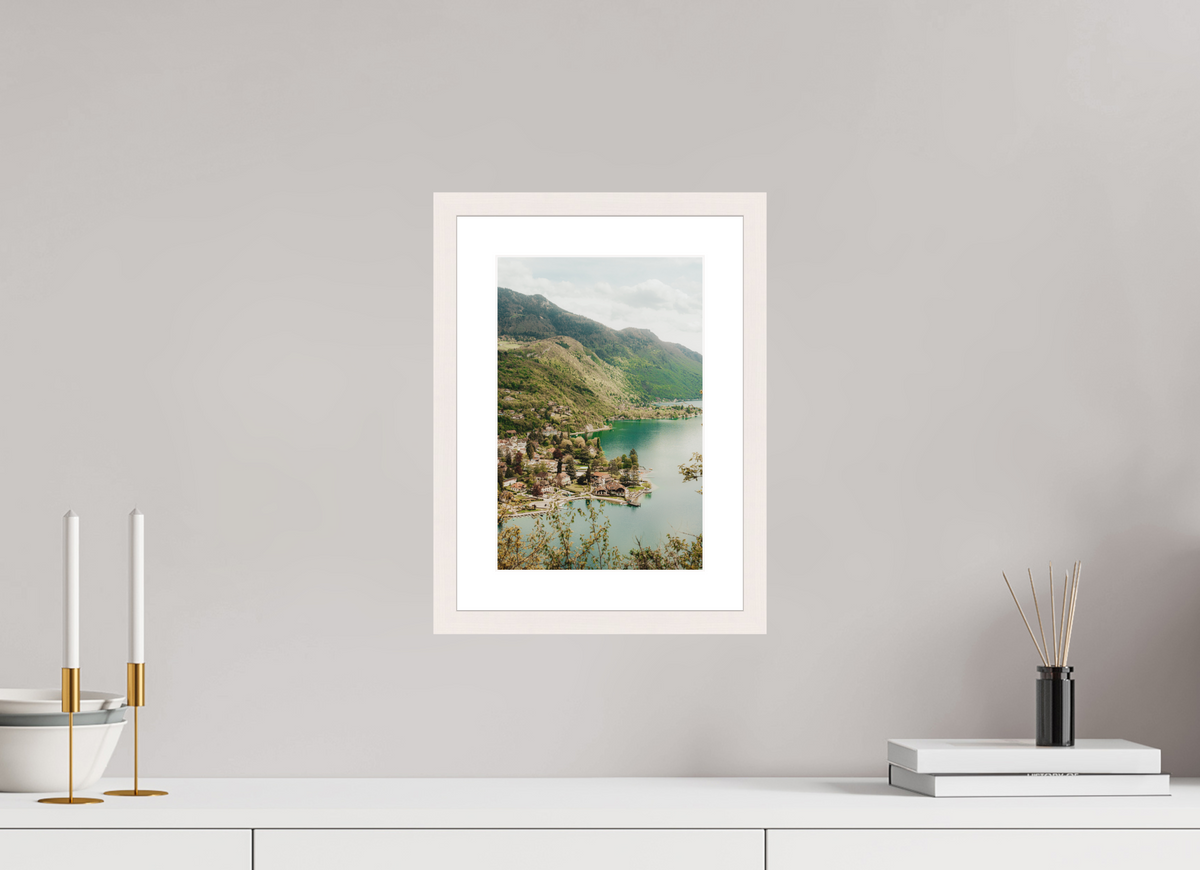 20 x 30 cm, cadre 4 blanc Entre Lac & Montagnes